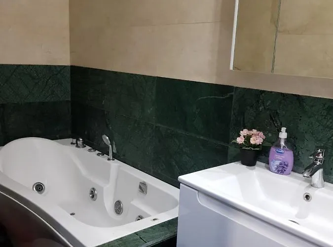 Ground Floor Mega Mall National Arena Monza Apartman *