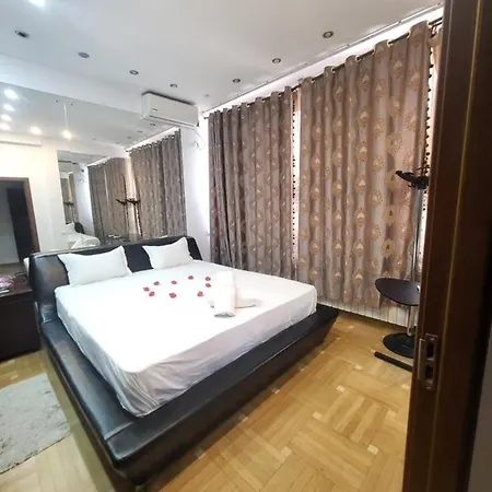 Ground Floor Mega Mall National Arena Monza Apartament Bukareszt